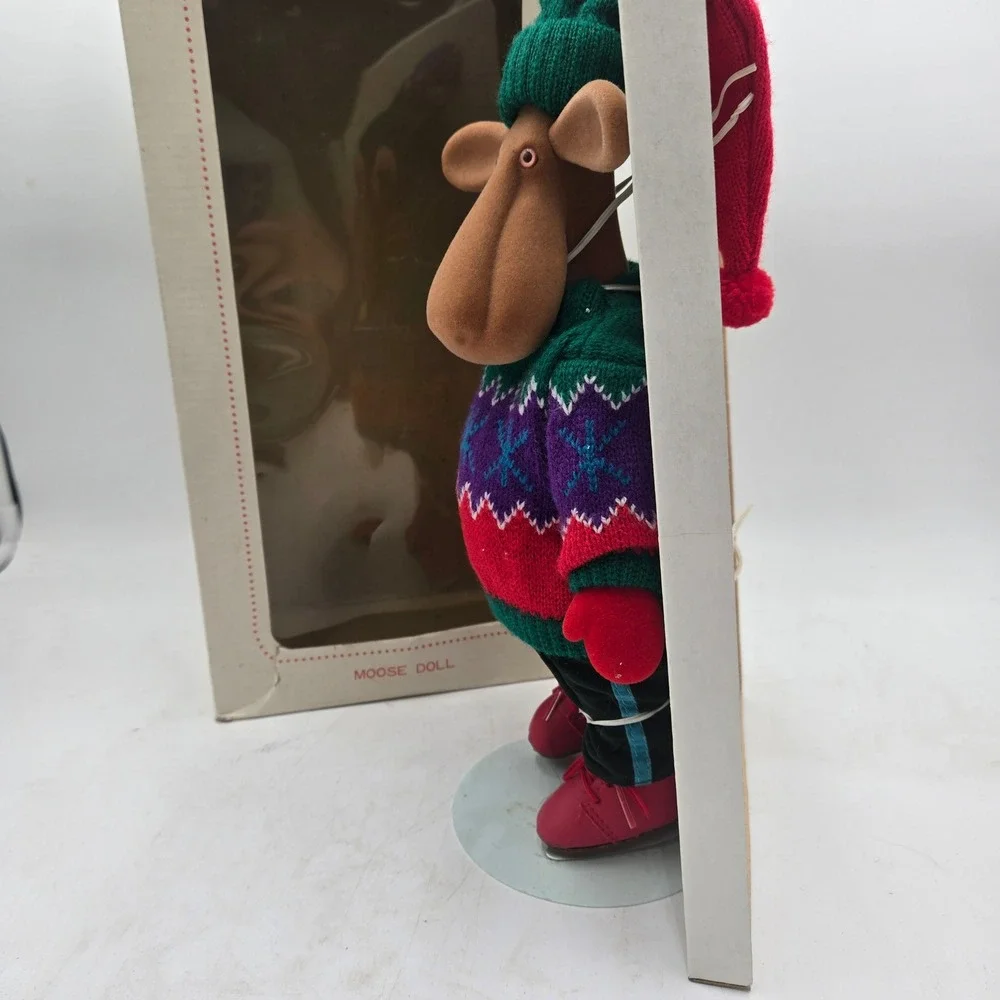 Vintage Merry Makers Moose Doll Department 56 Ice Skater Figure in Box Rare